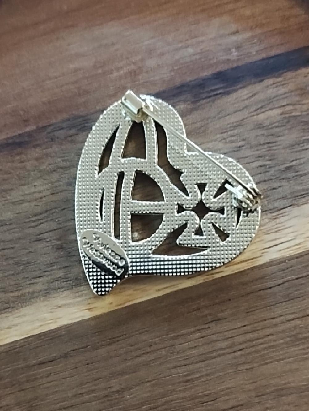 Gold Tone Heart Filigree Brooch Pin VW